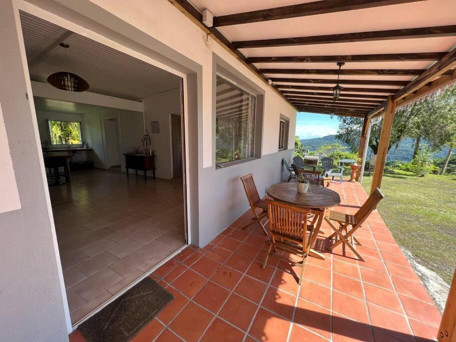 972B-Coin De Verdure Au Pied De La Montagne Pelee Le Morne-Rouge Exterior photo
